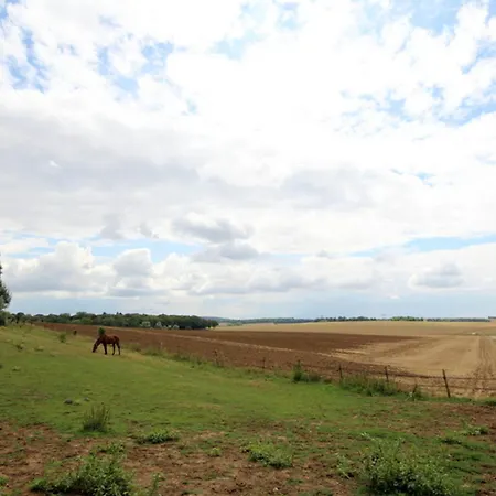 Hébergement de vacances Moderne Avec Jardin, Parking Et Wifi Dans Le Vexin - Fr-1-649-92 Vigny (Val d'Oise)